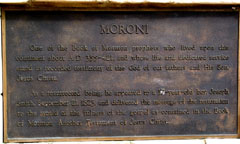 Moroni plaque